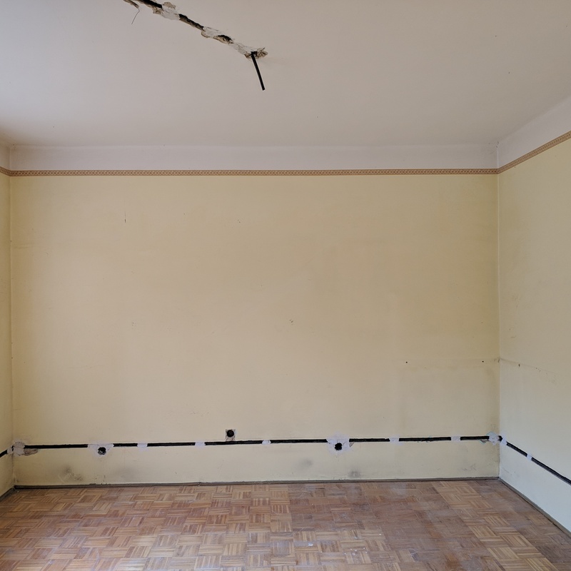 falba mart védőcsőben vezetett elektromos hálózat