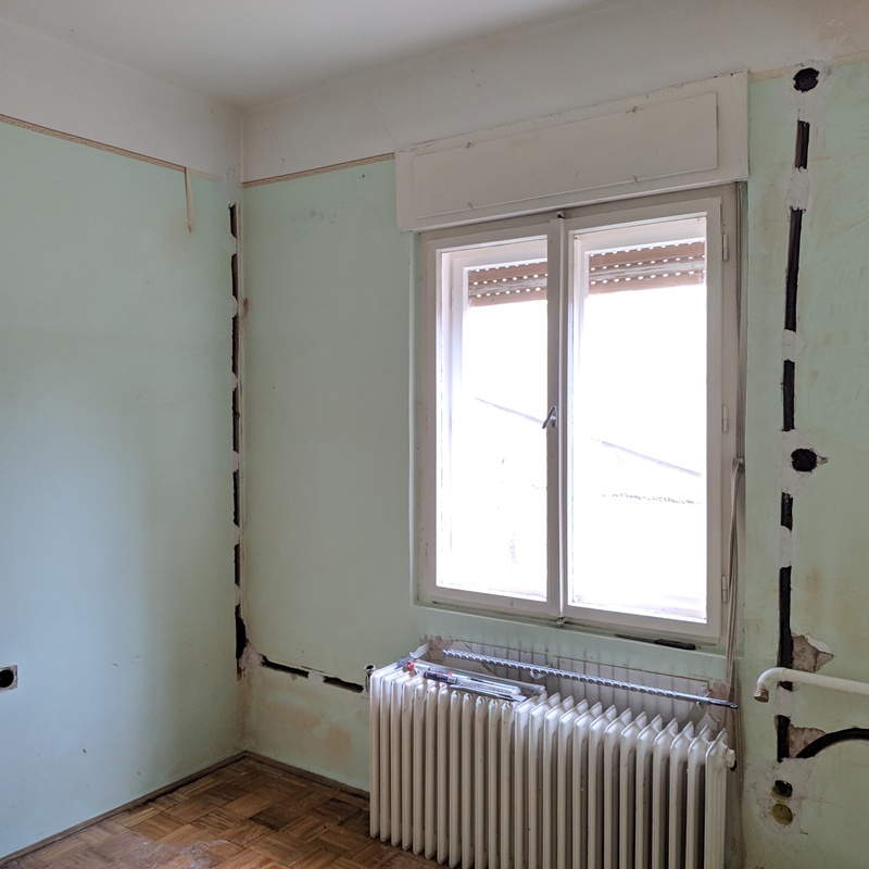 falba mart védőcsőben vezetett elektromos hálózat