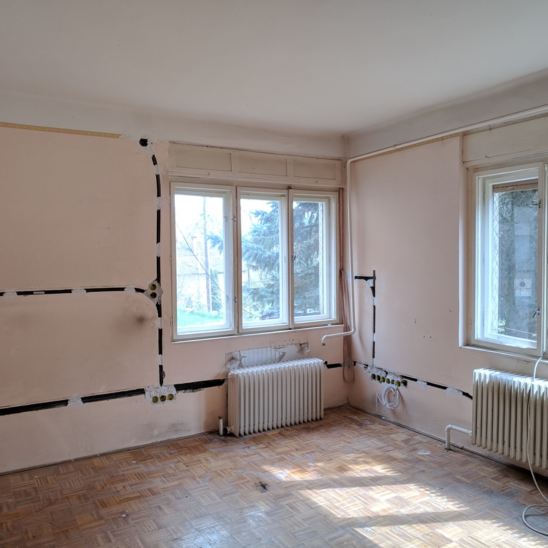 falba mart védőcsőben vezetett elektromos hálózat